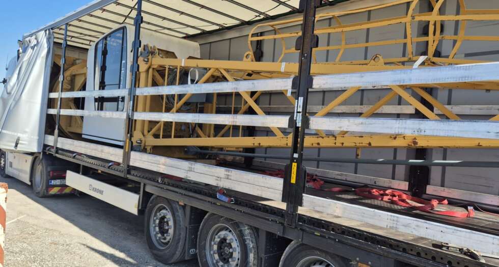 Liebherr 140 EC-H6 Litronic toranjska dizalica nakon kompletnog servisa za isporuku klijentu Radnik d.d.