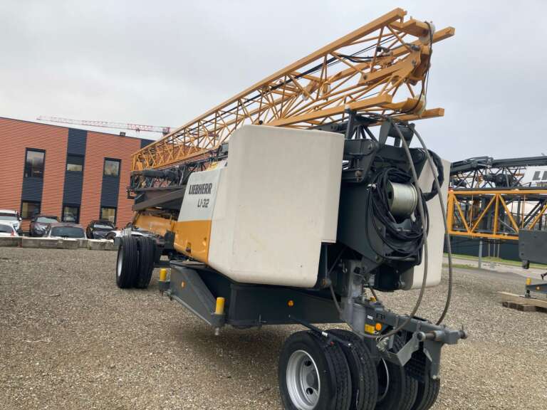 Liebherr L1-32 -1